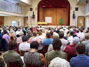 L'assemblée attentive à Régine du Charlat